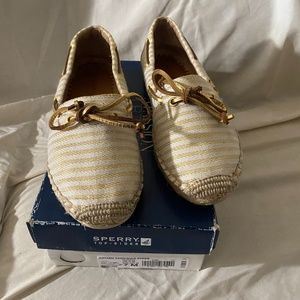 Women’s espadrille flats